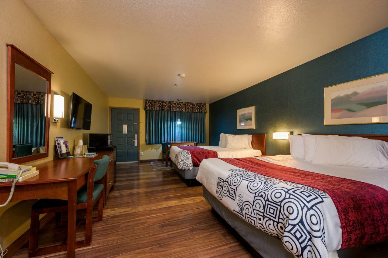 Americas Best Value Inn Phoenix Medford Extérieur photo